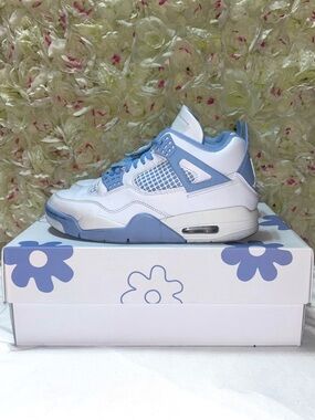 Jordan 4 Retro “Forget Me Not” - Women’s 8.5